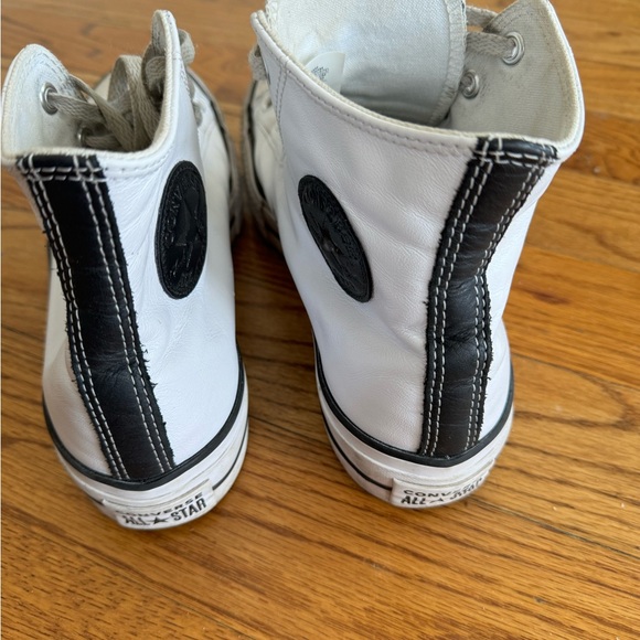 White leather converse - Women’s 10.5 - Picture 12 of 14